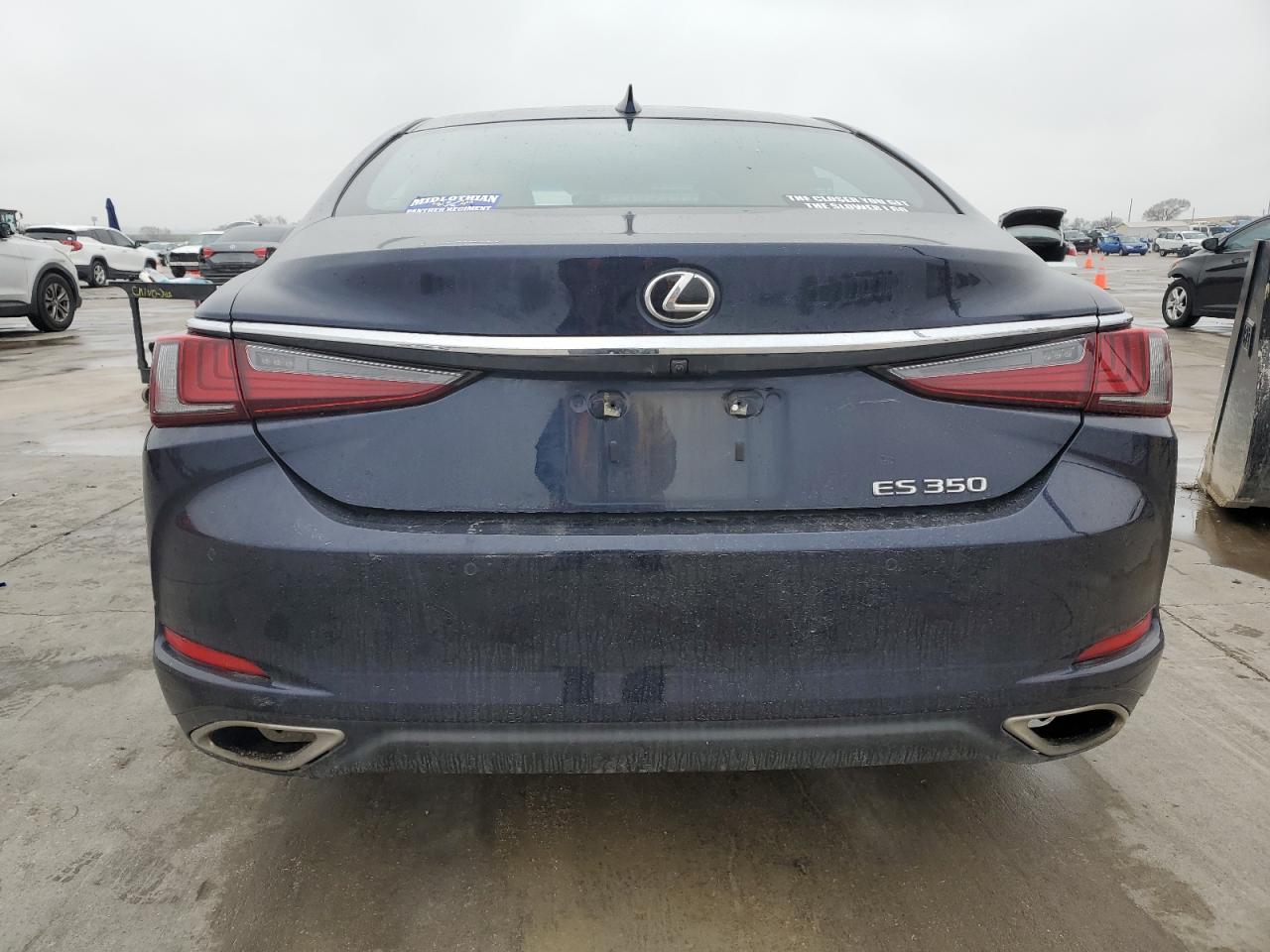 2020 Lexus ES - Image 6