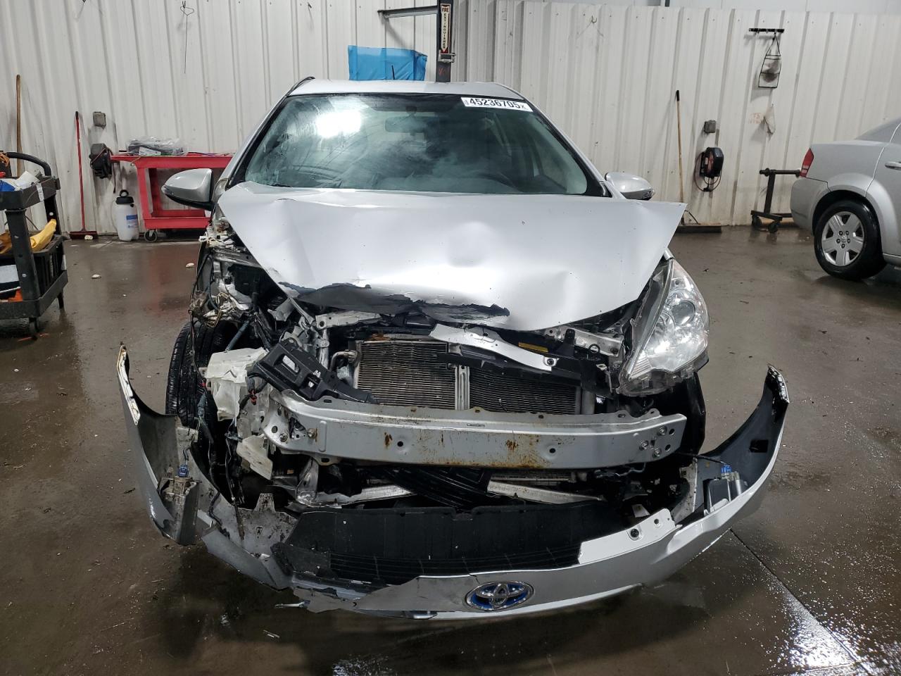 2014 Toyota Prius - Image 5