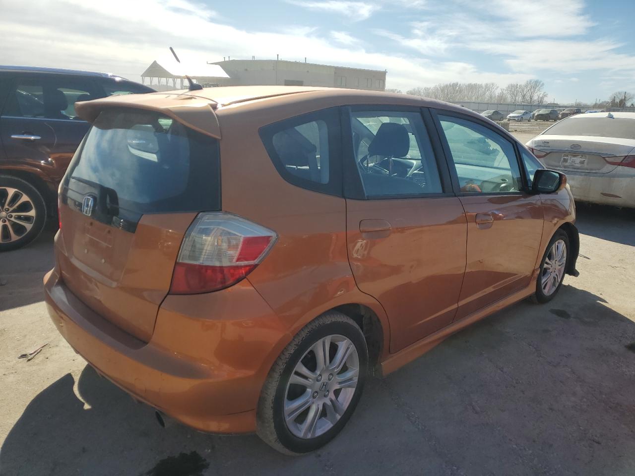 2010 Honda Fit - Image 3