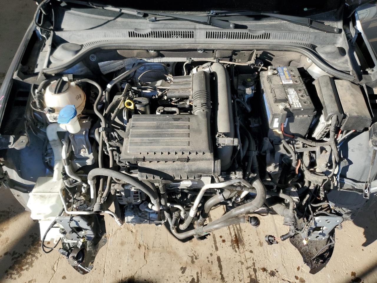 2016 Volkswagen Jetta - Image 11