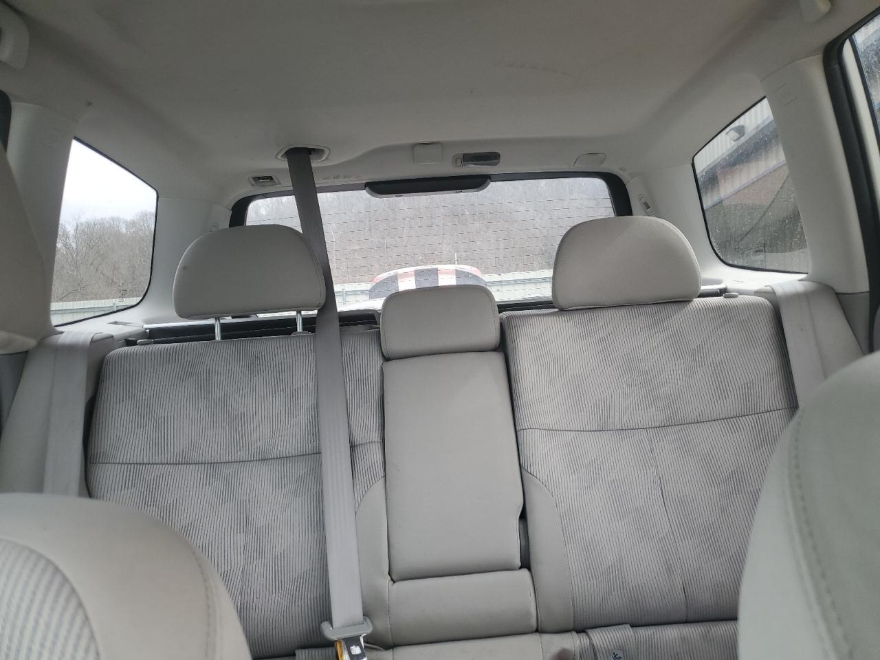 2010 Subaru Forester - Image 10