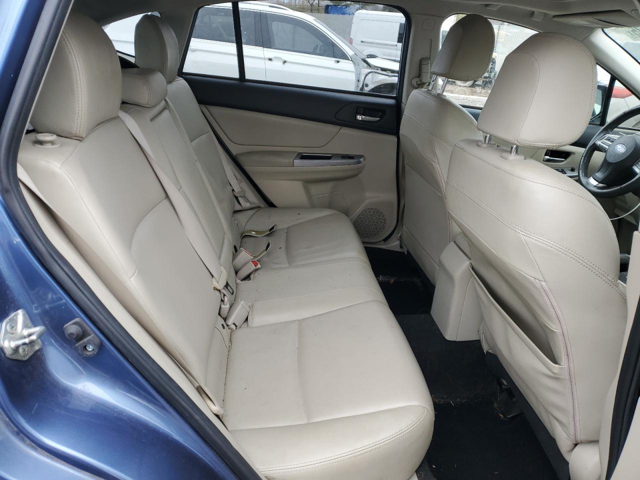 2014 Subaru XV - Image 10
