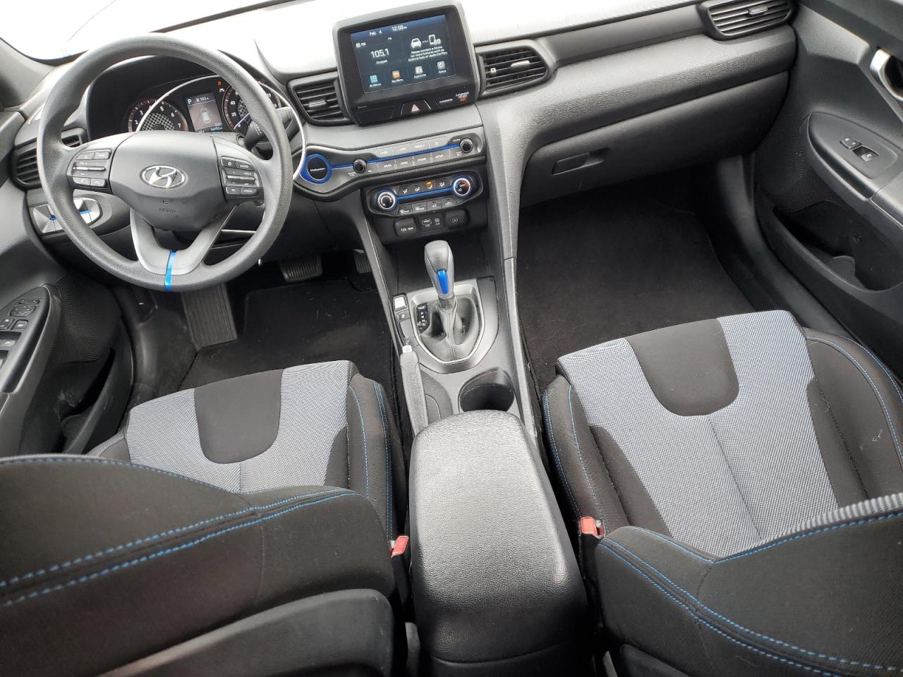 2019 Hyundai Veloster - Image 8