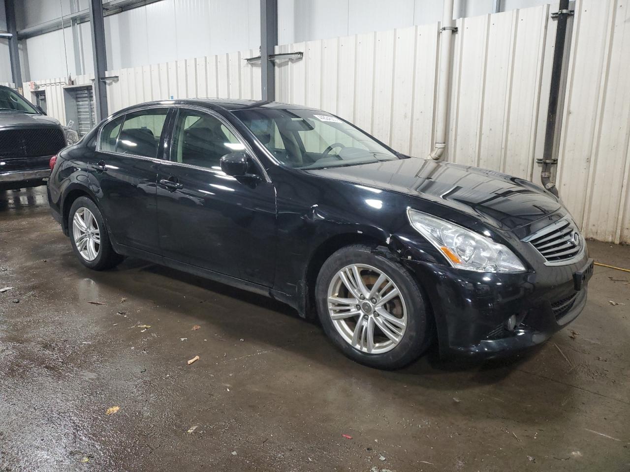 2013 Infiniti G - Image 4
