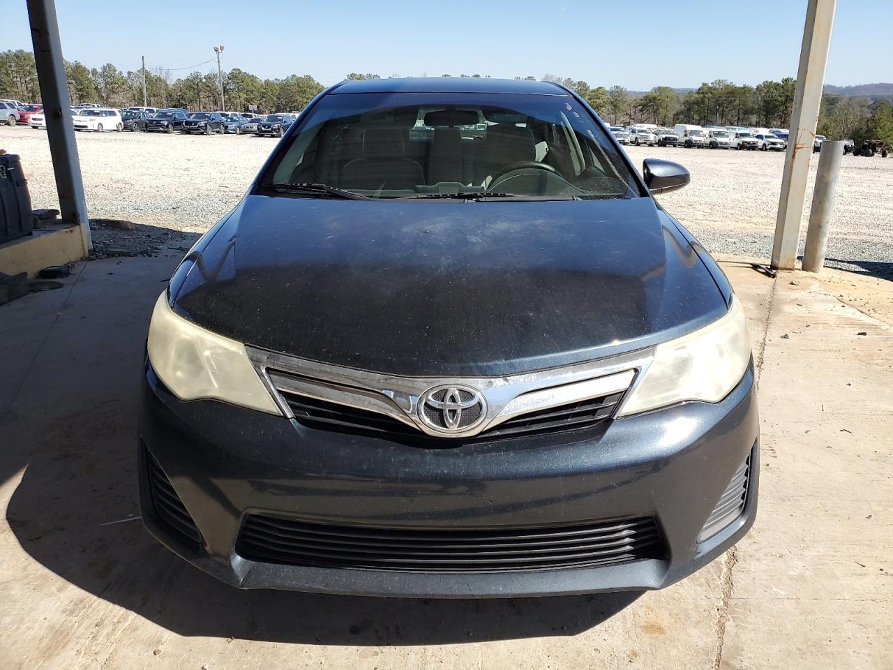 2014 Toyota Camry - Image 5