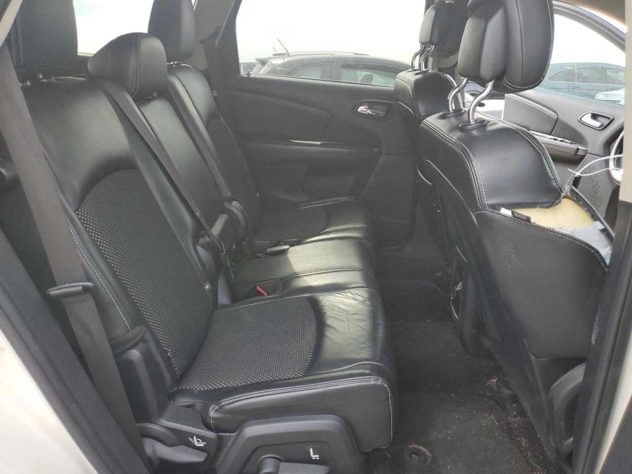 2016 Dodge Journey - Image 10