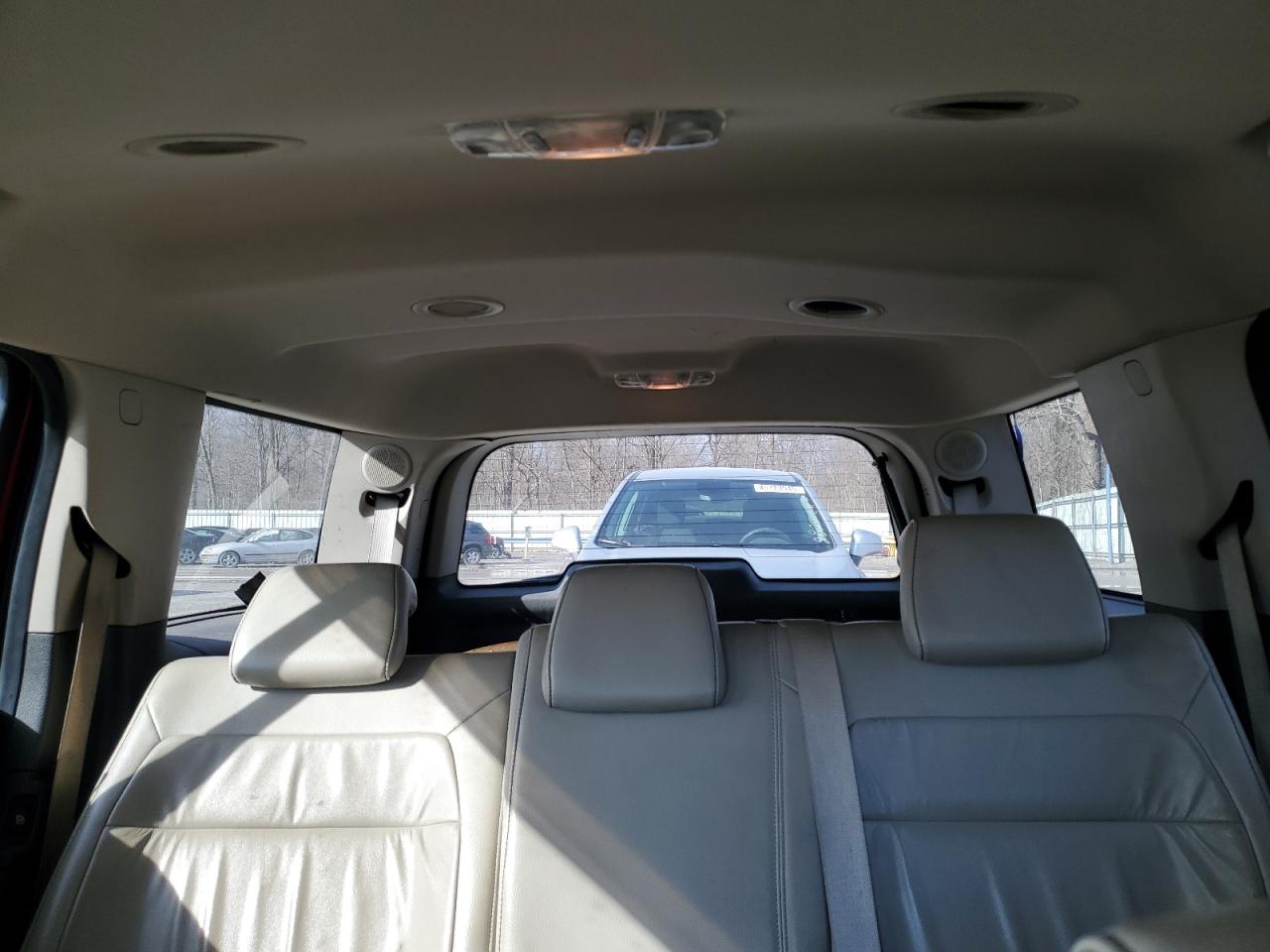 2010 Ford Flex - Image 10