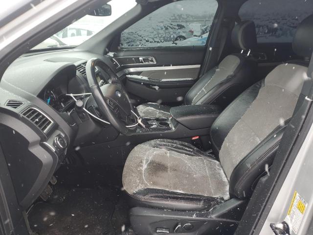 Parquets FORD EXPLORER 2017 Srebrny