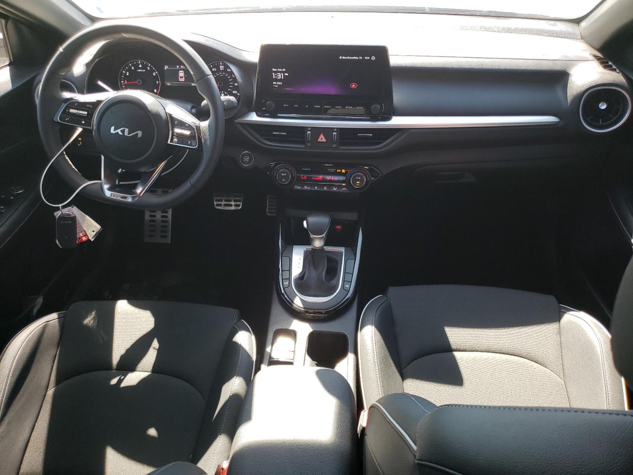 2024 Kia Forte - Image 8