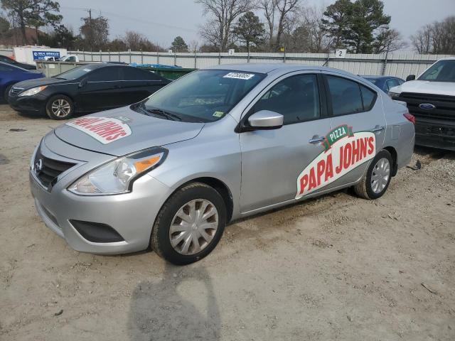  NISSAN VERSA 2017 Сріблястий