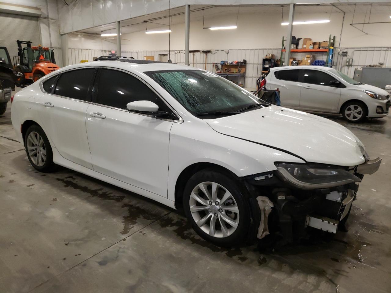 2015 Chrysler 200 - Image 4