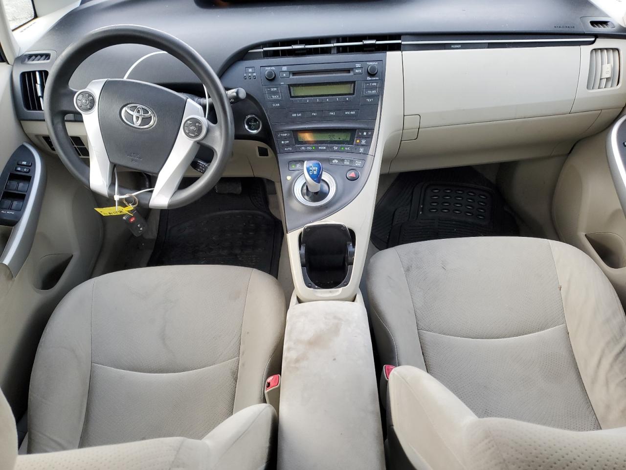 2010 Toyota Prius - Image 8