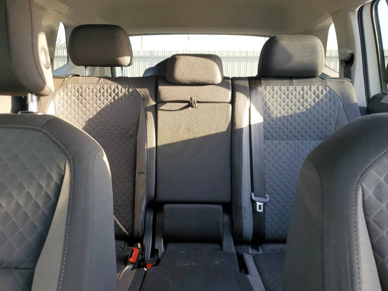 2019 Volkswagen Tiguan - Image 10