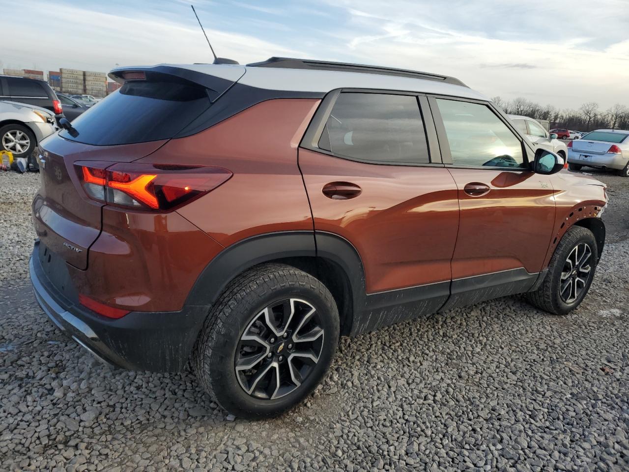 2021 Chevrolet TrailBlazer - Image 3