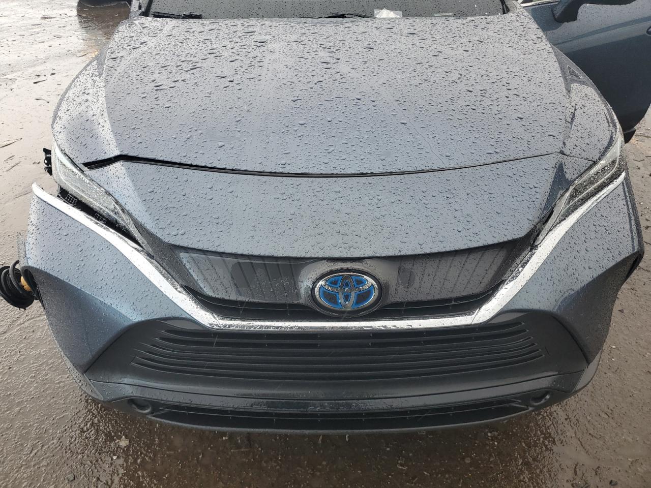 2021 Toyota Venza - Image 13