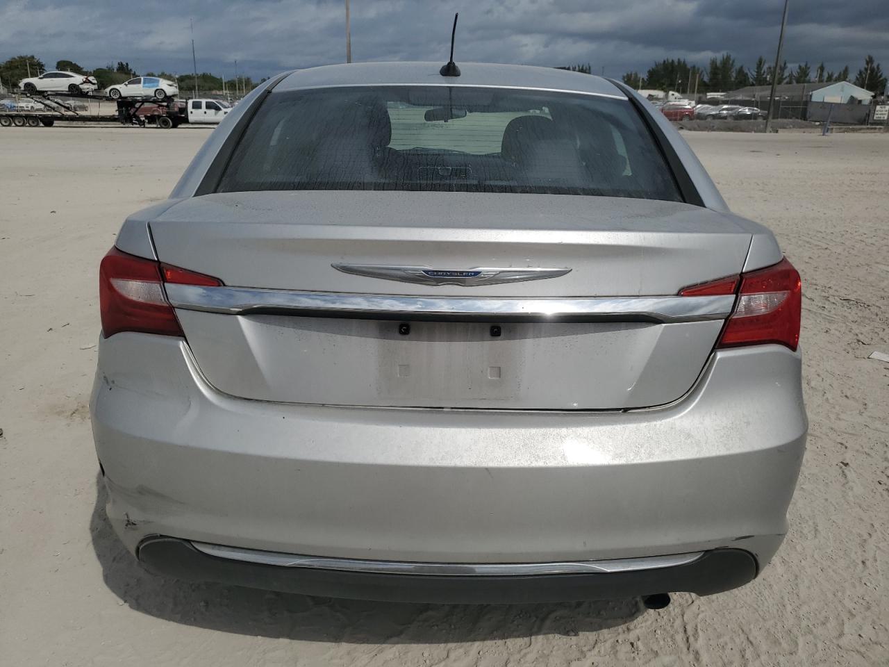 2012 Chrysler 200 - Image 6