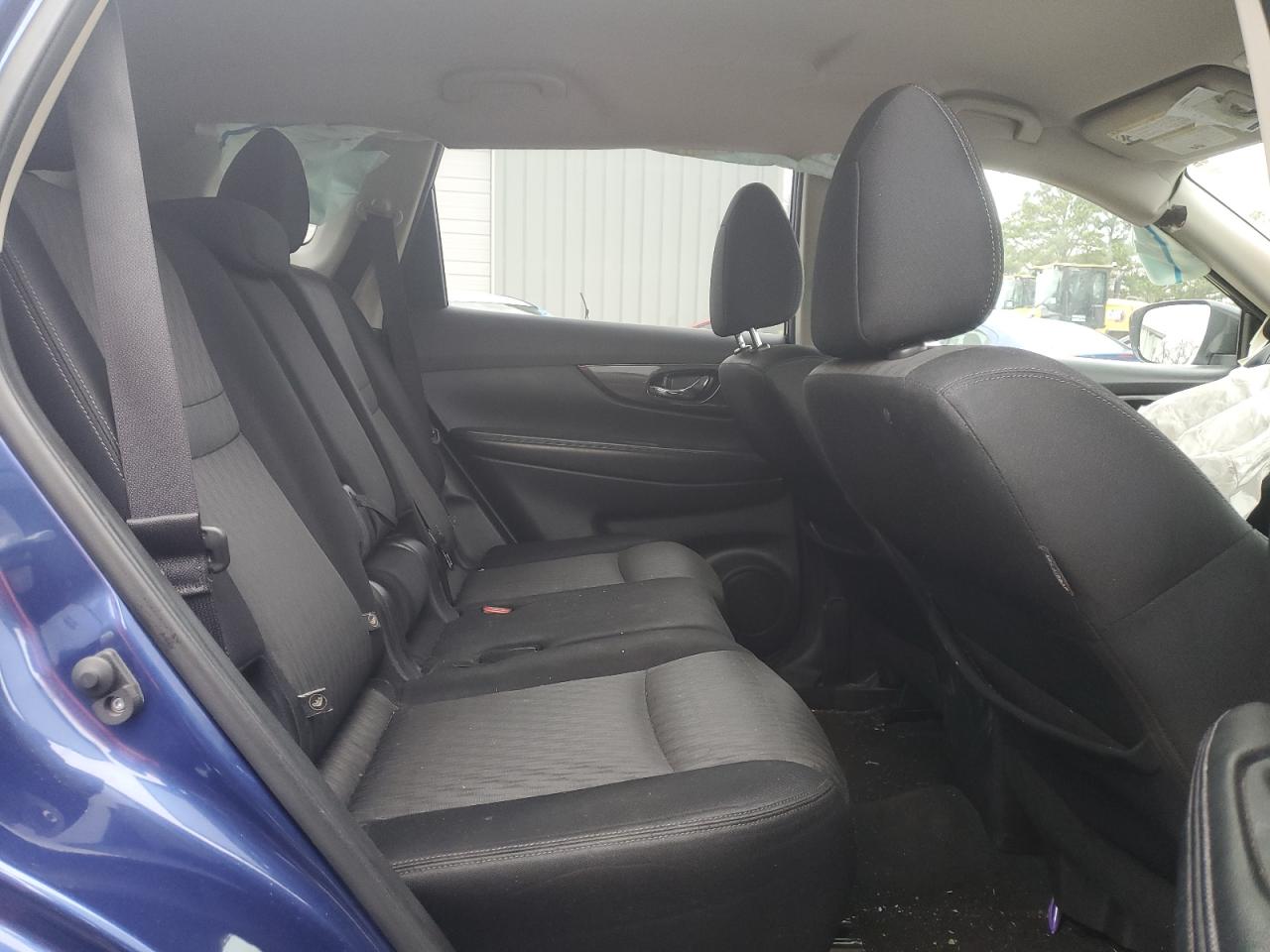 2017 Nissan Rogue - Image 11