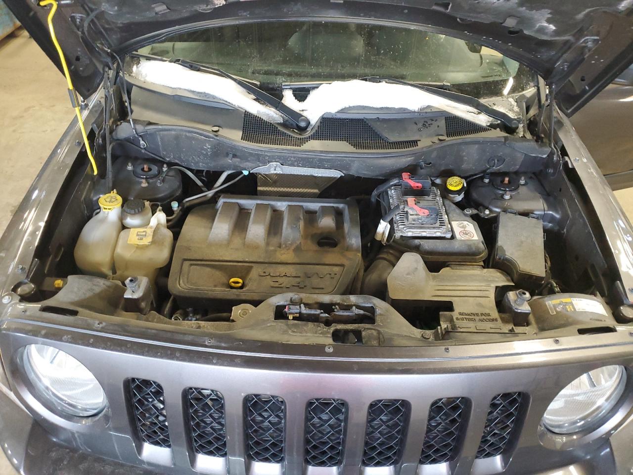 2017 Jeep Liberty (Patriot) - Image 12