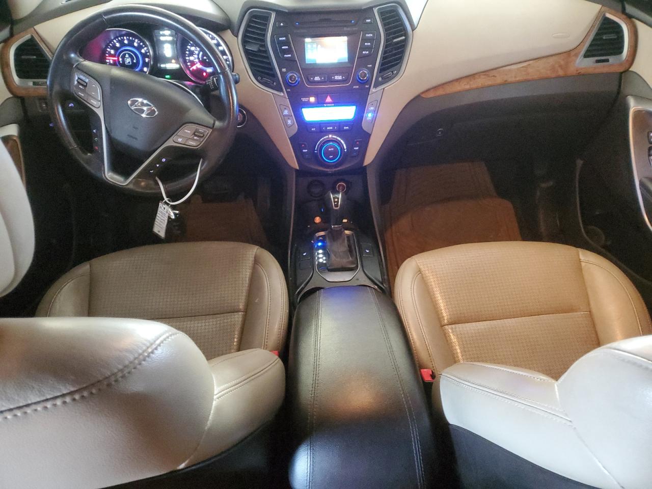 2013 Hyundai Santa Fe - Image 8