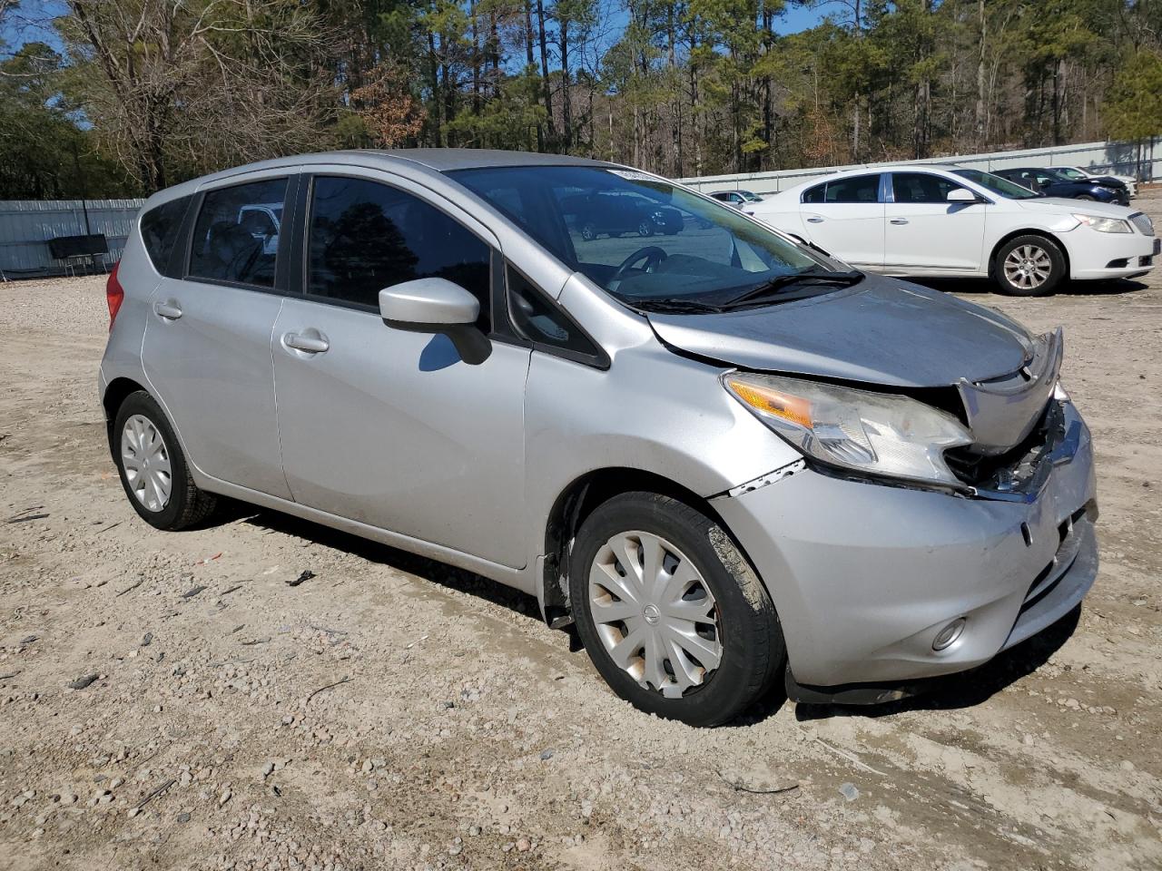 2015 Nissan Versa - Image 4