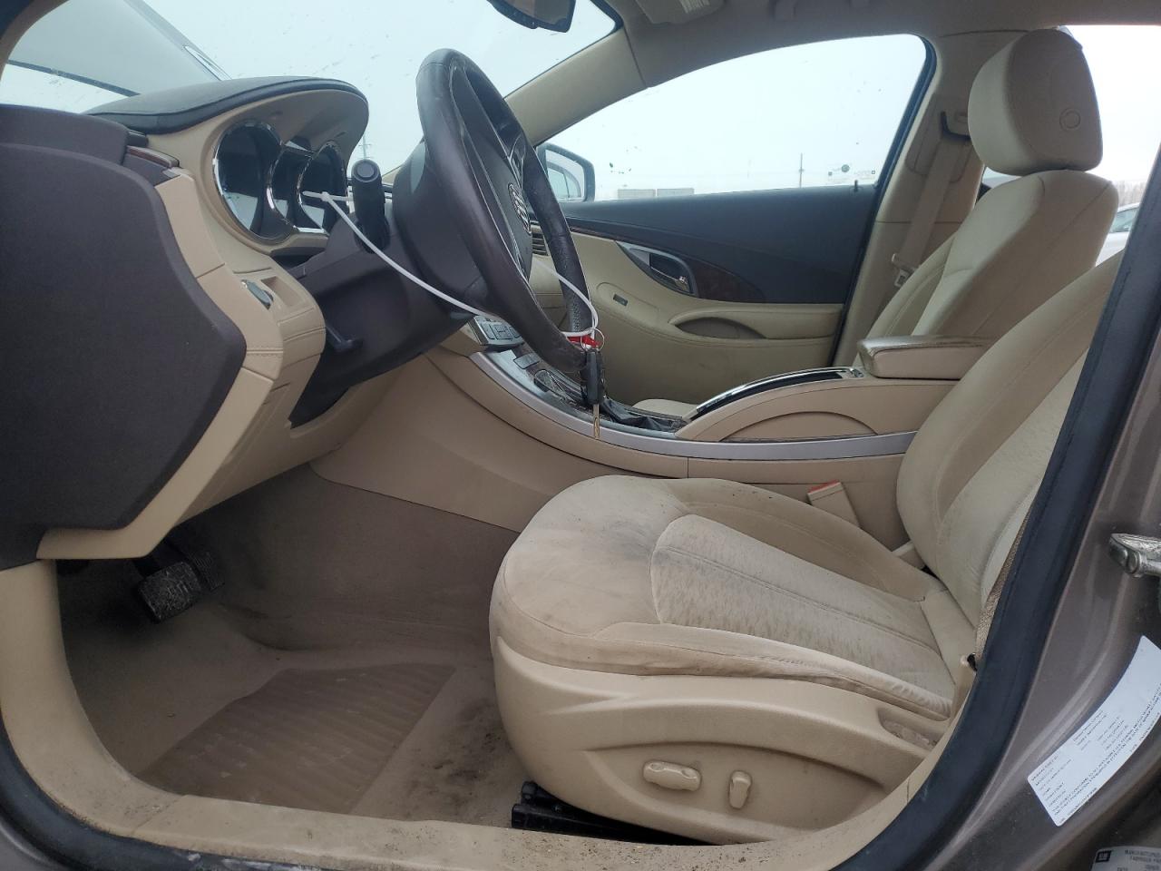 2010 Buick LaCrosse - Image 7