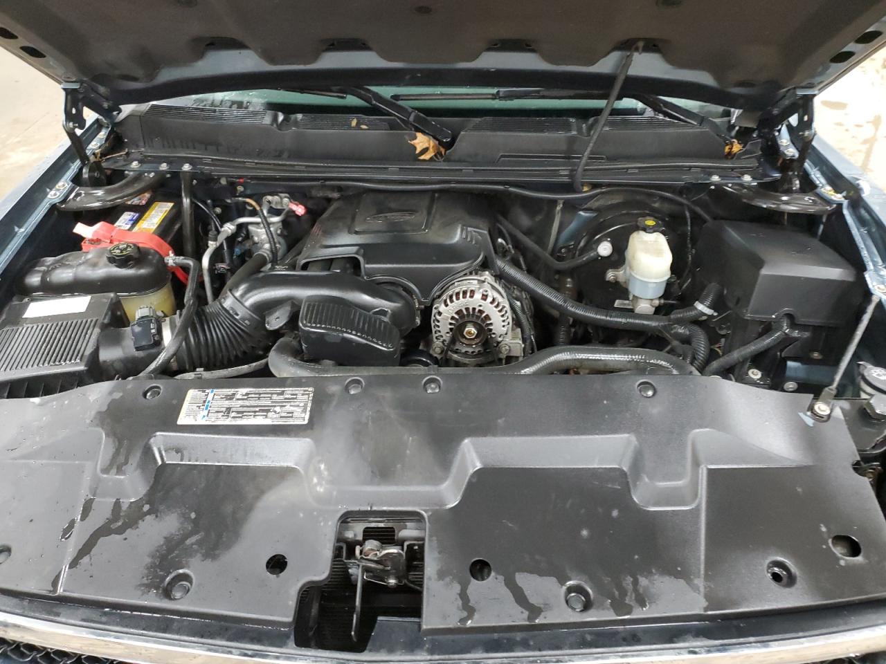 2009 Chevrolet Silverado - Image 11
