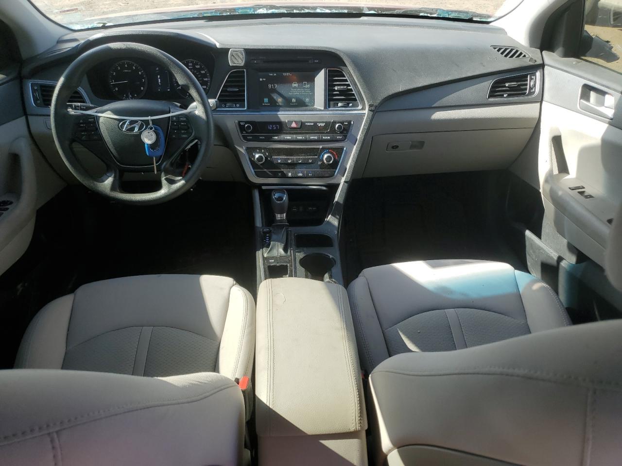 2016 Hyundai Sonata - Image 8