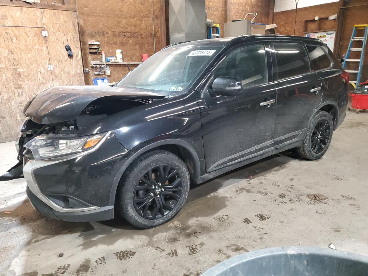 2019 Mitsubishi Outlander - Image 1