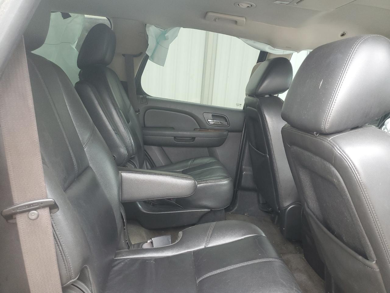 2013 Chevrolet Tahoe - Image 11