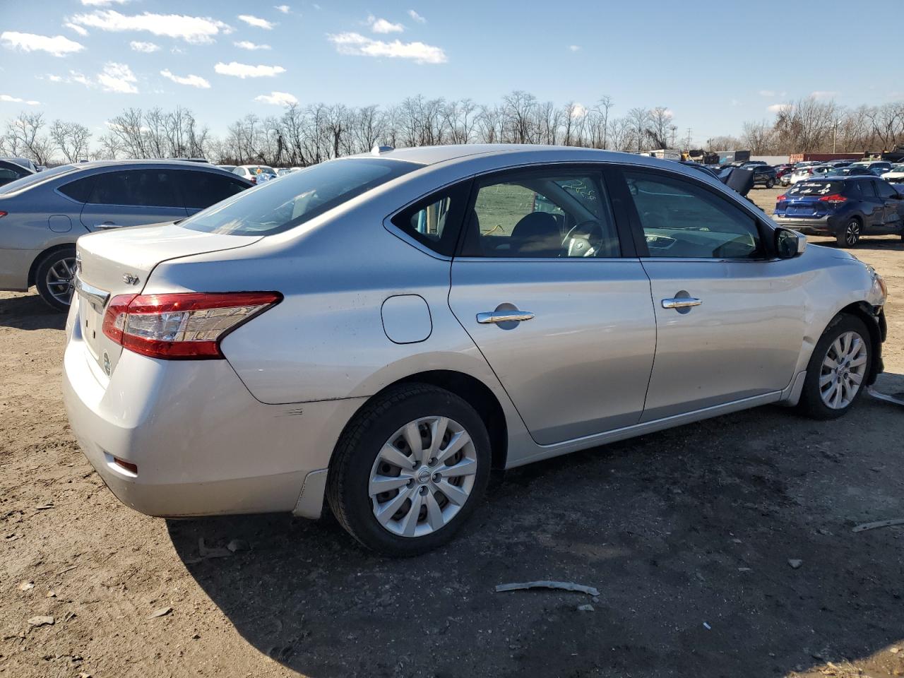 2015 Nissan Sentra - Image 3