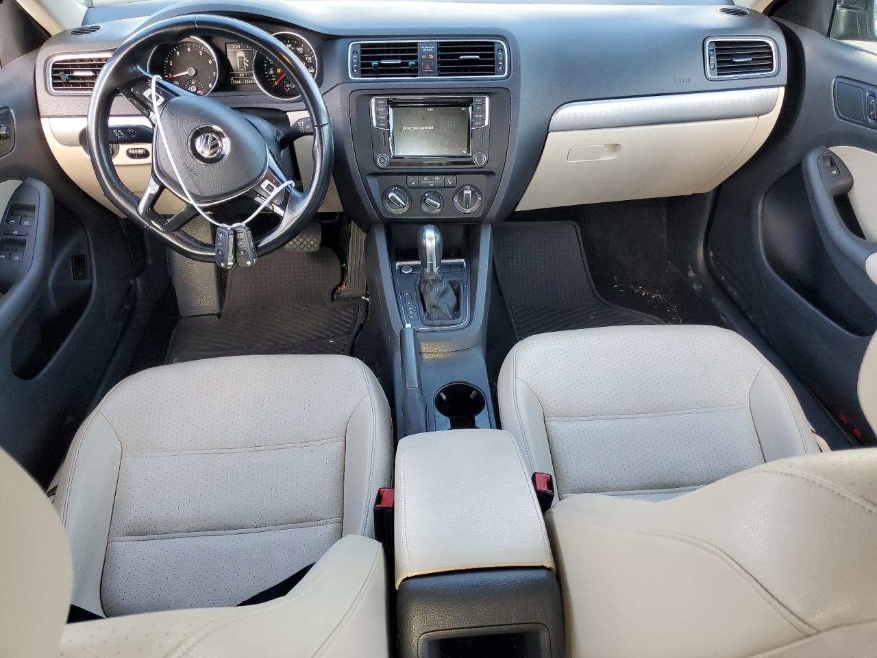 2018 Volkswagen Jetta - Image 8