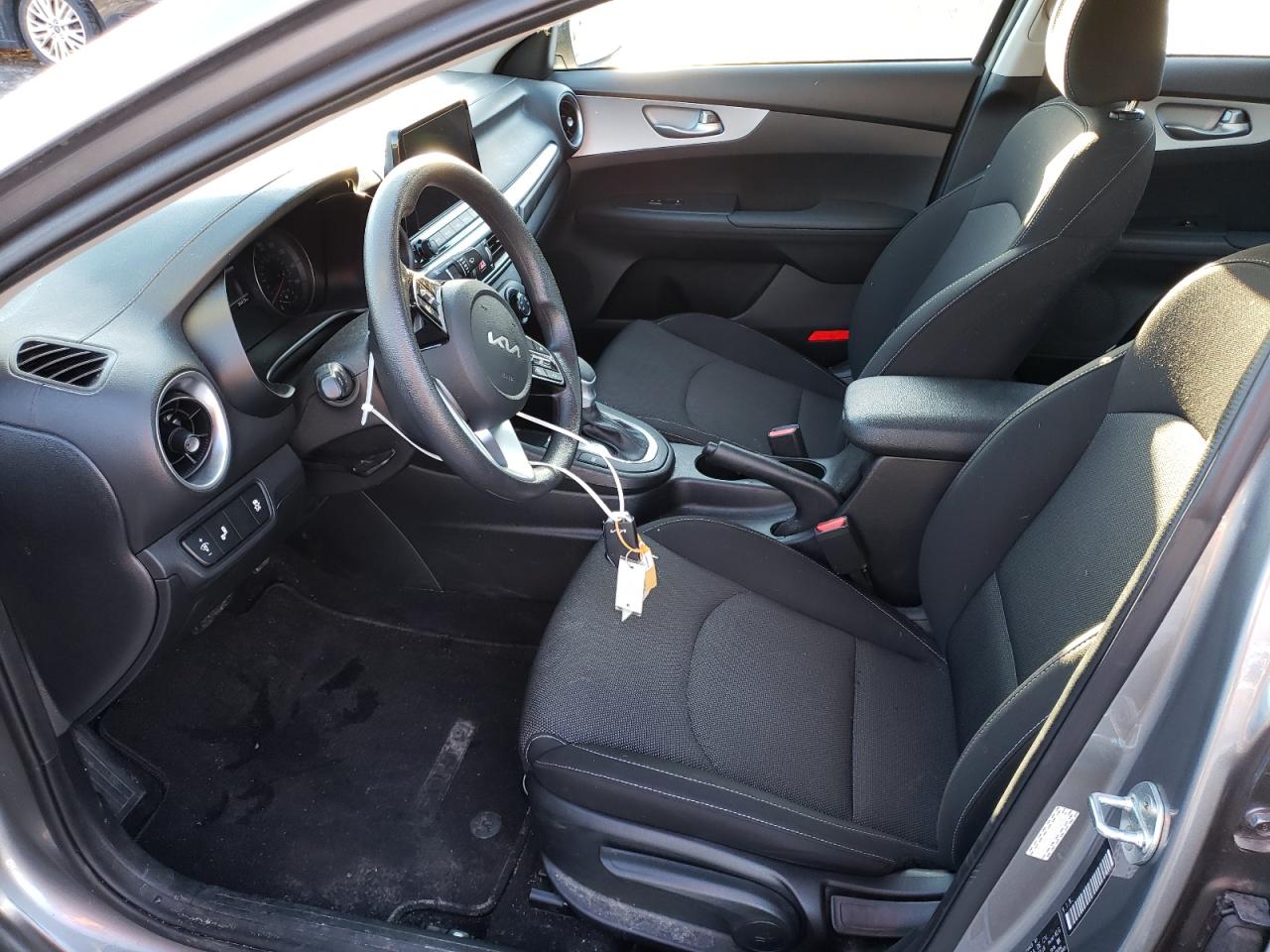 2023 Kia Forte - Image 7