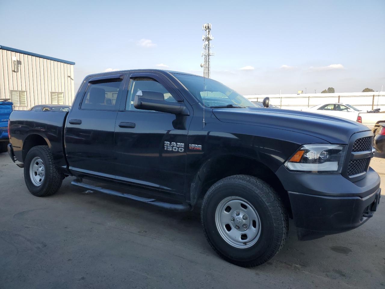 2014 RAM 1500 - Image 4