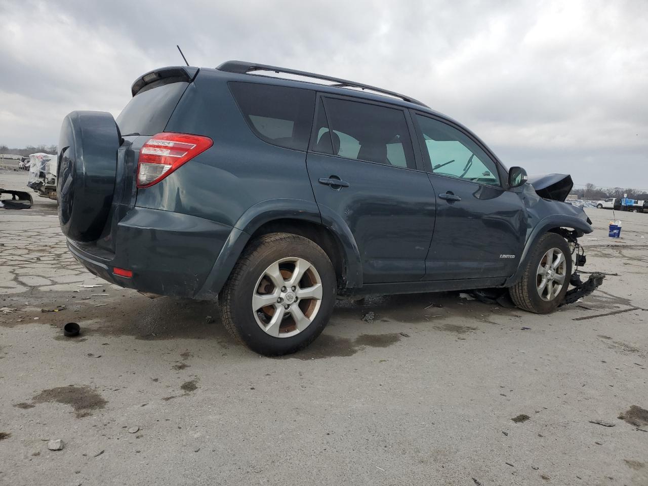 2010 Toyota RAV 4 - Image 3