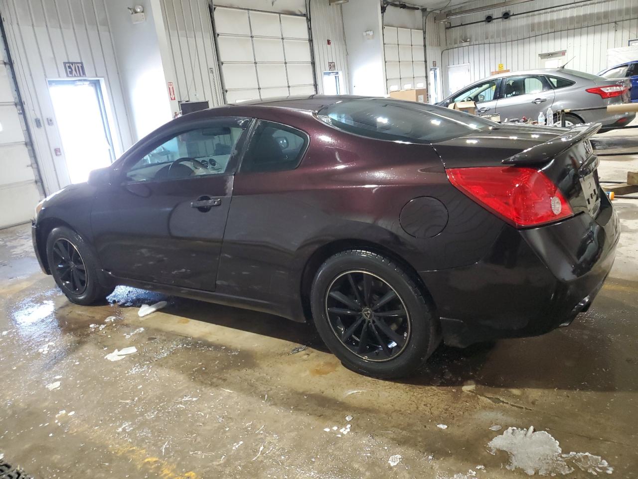 2011 Nissan Altima - Image 2