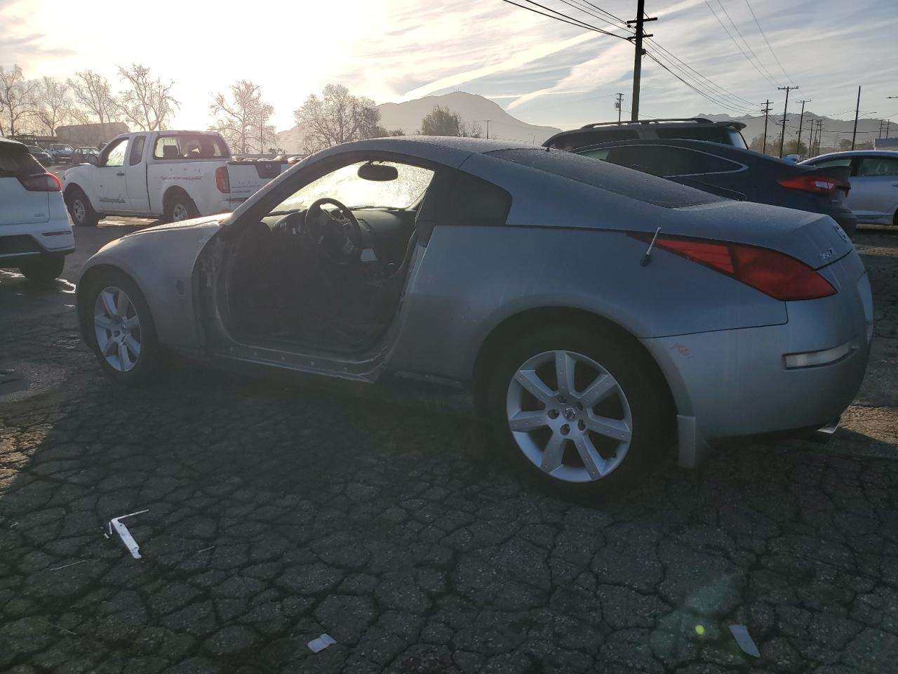 2004 Nissan 350Z - Image 2