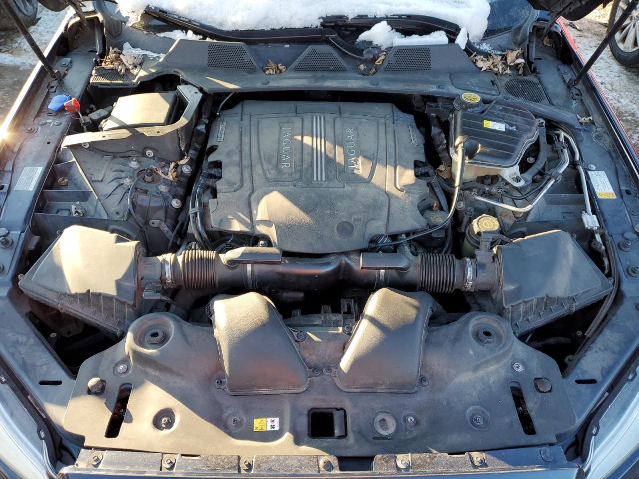 2013 Jaguar XJ - Image 11