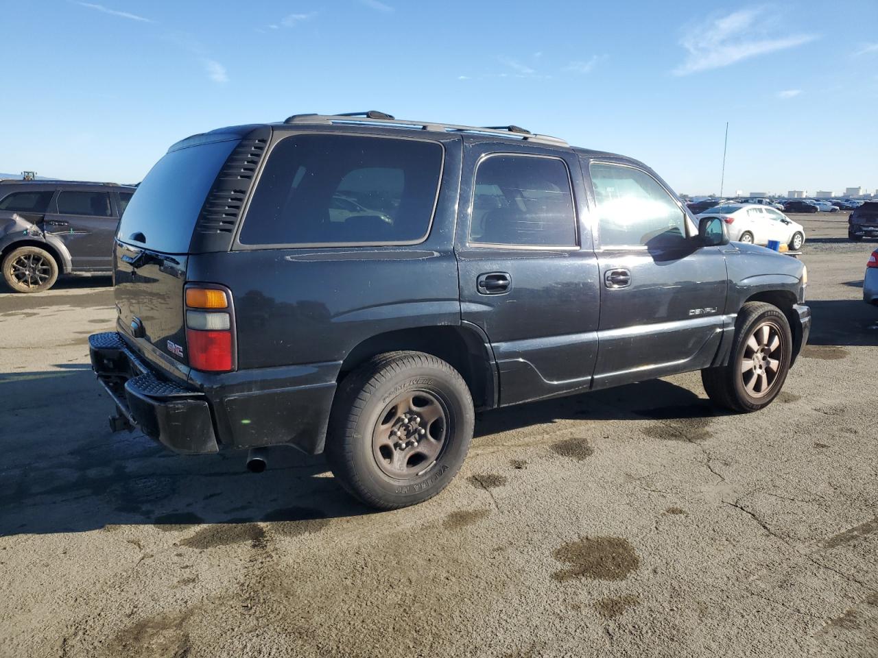 2006 GMC Yukon - Image 3