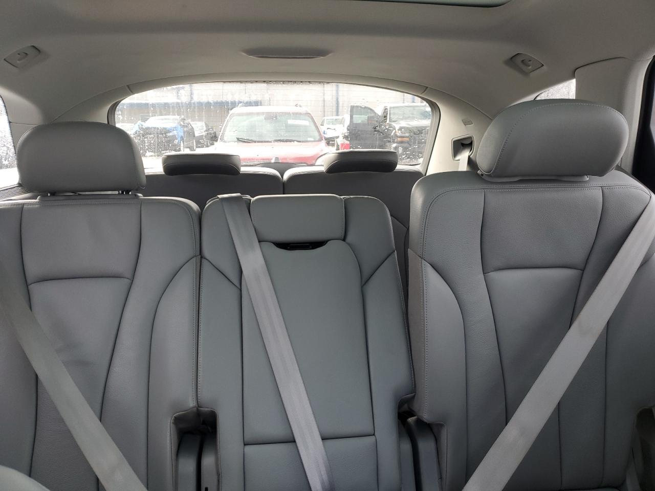 2017 Audi Q7 - Image 10
