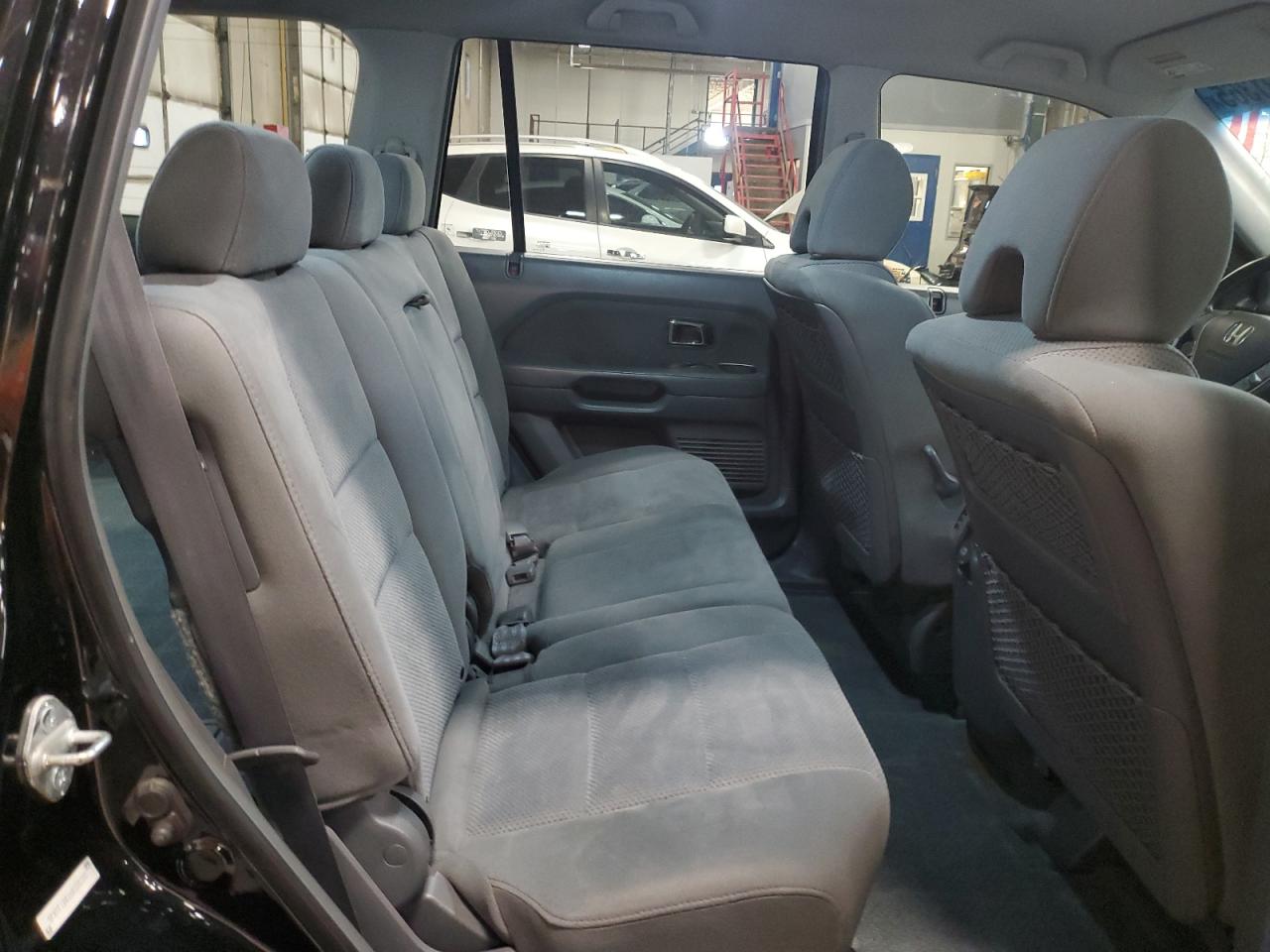 2006 Honda Pilot - Image 11