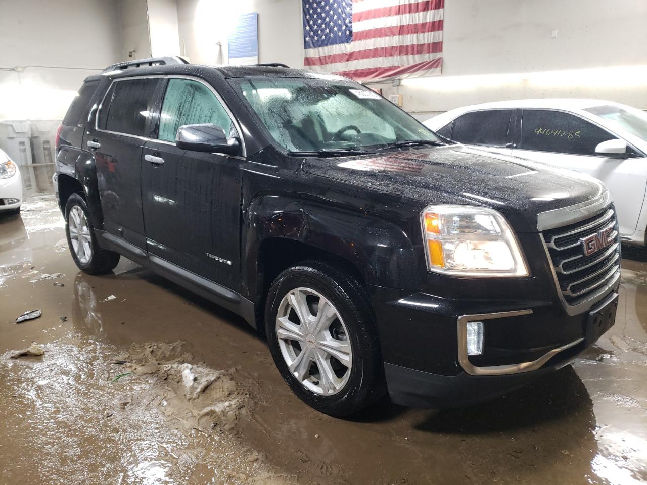 2017 GMC Terrain - Image 4