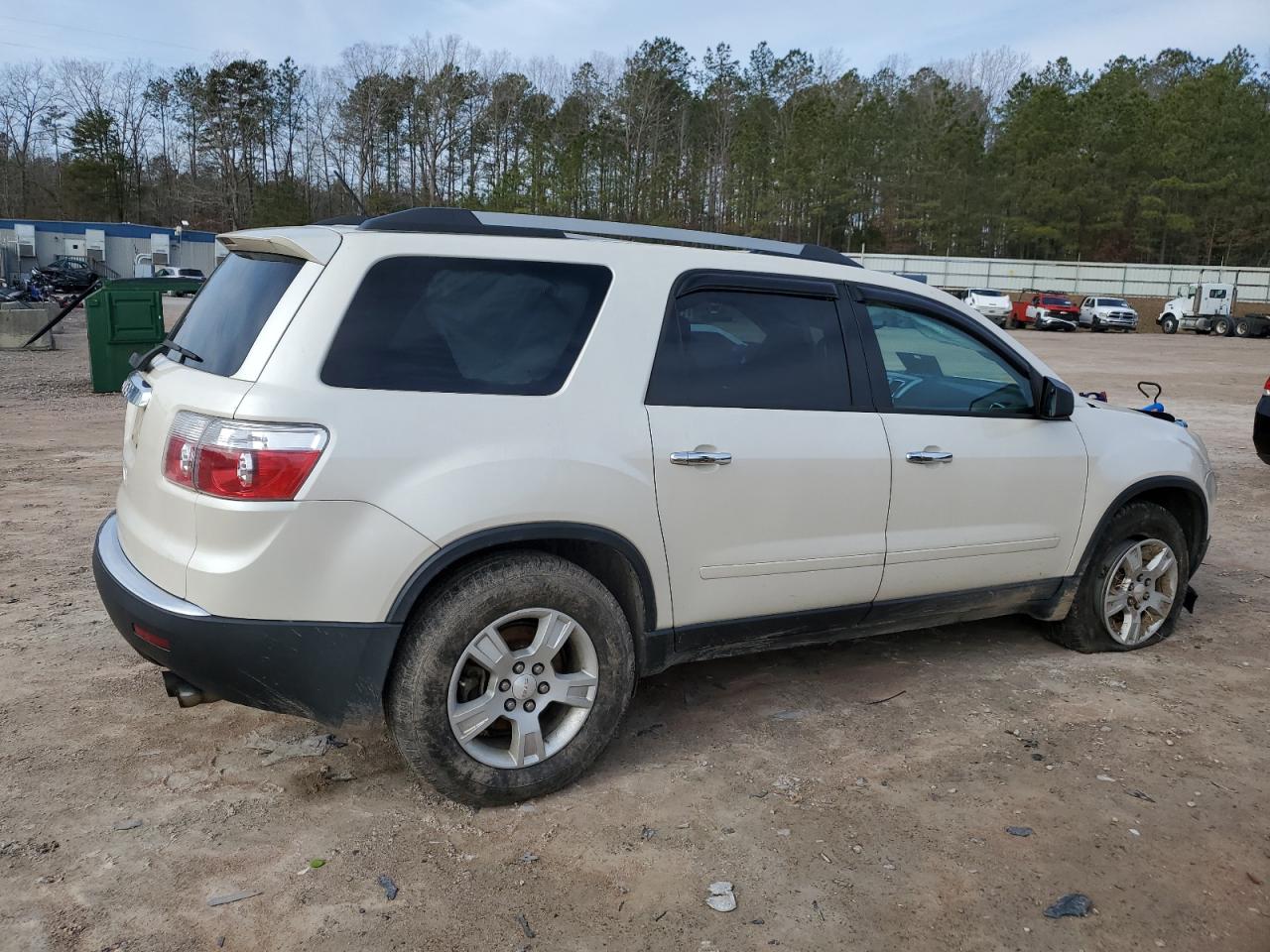 2010 GMC Acadia - Image 3