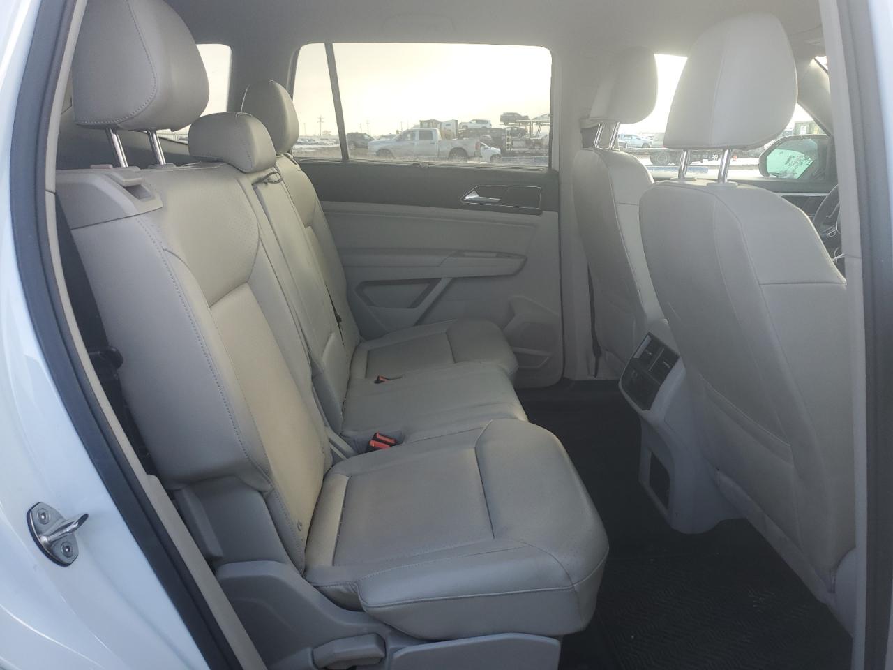 2018 Volkswagen Atlas - Image 12