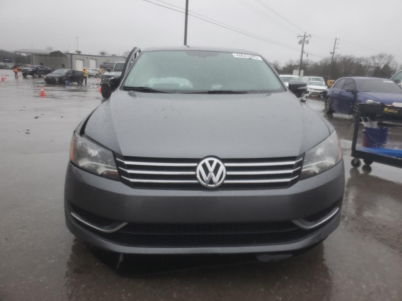 2015 Volkswagen Passat - Image 5
