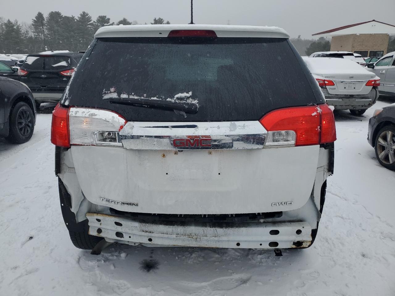 2016 GMC Terrain - Image 6