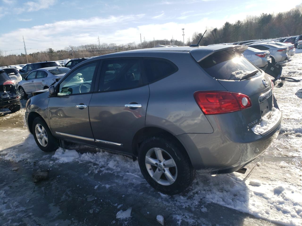 2013 Nissan Rogue - Image 2