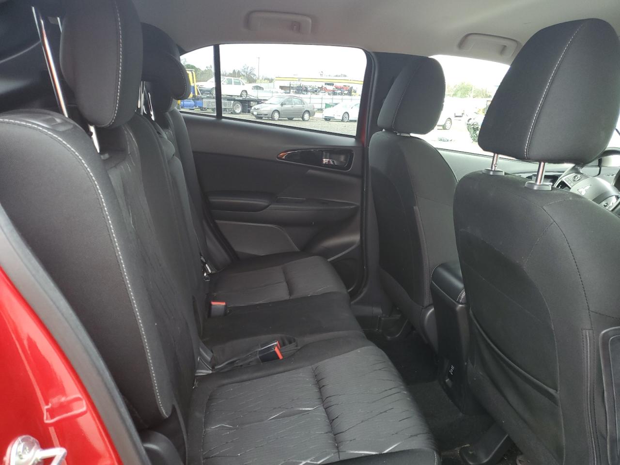 2018 Mitsubishi Eclipse - Image 12