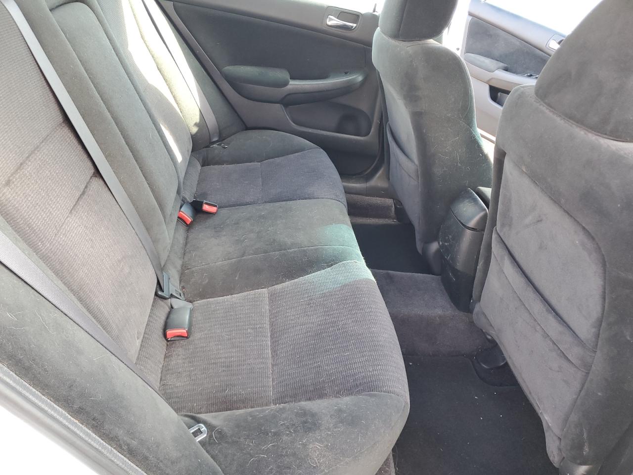 2005 Honda Accord - Image 10