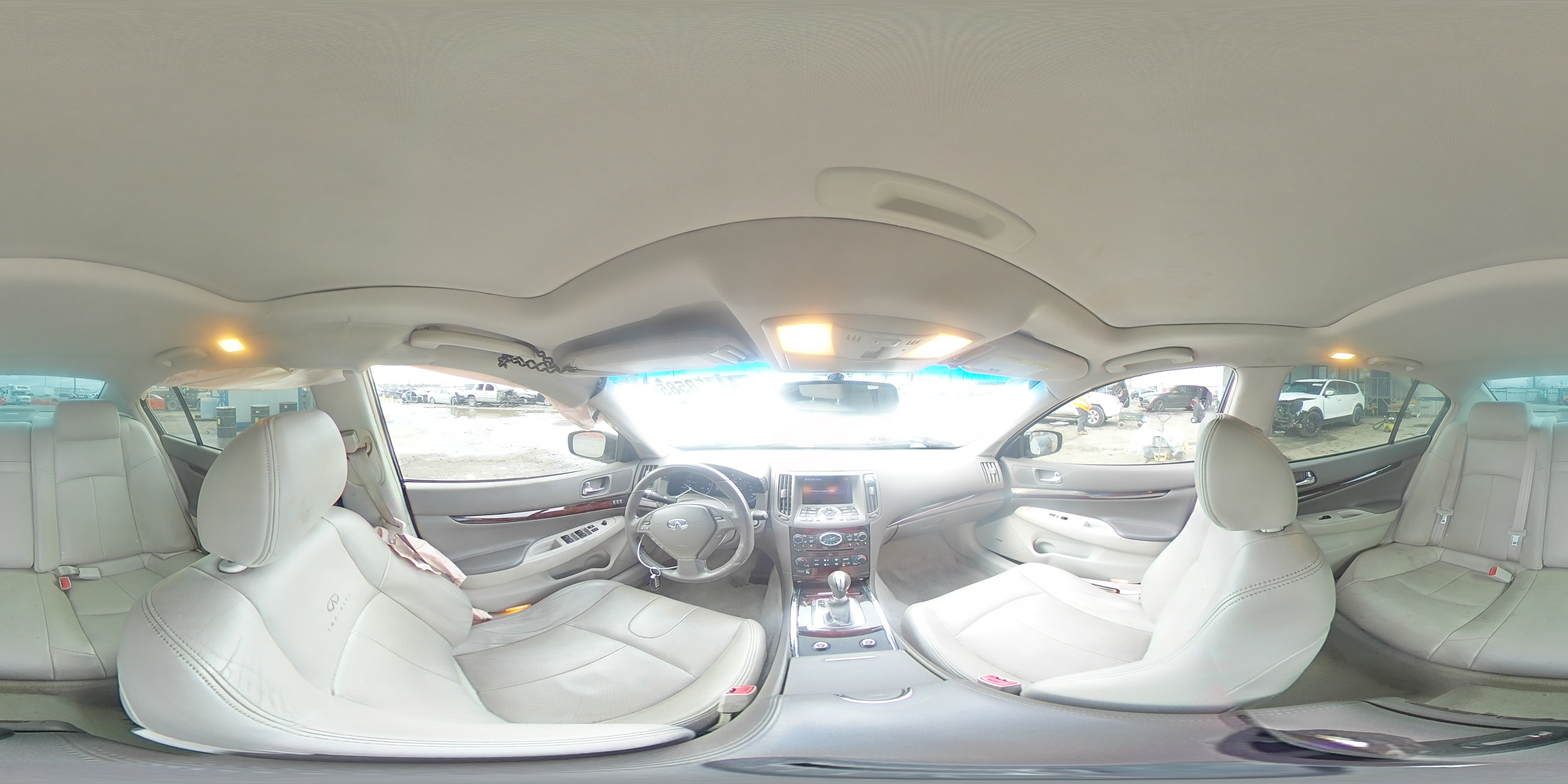2013 Infiniti G - Image 12