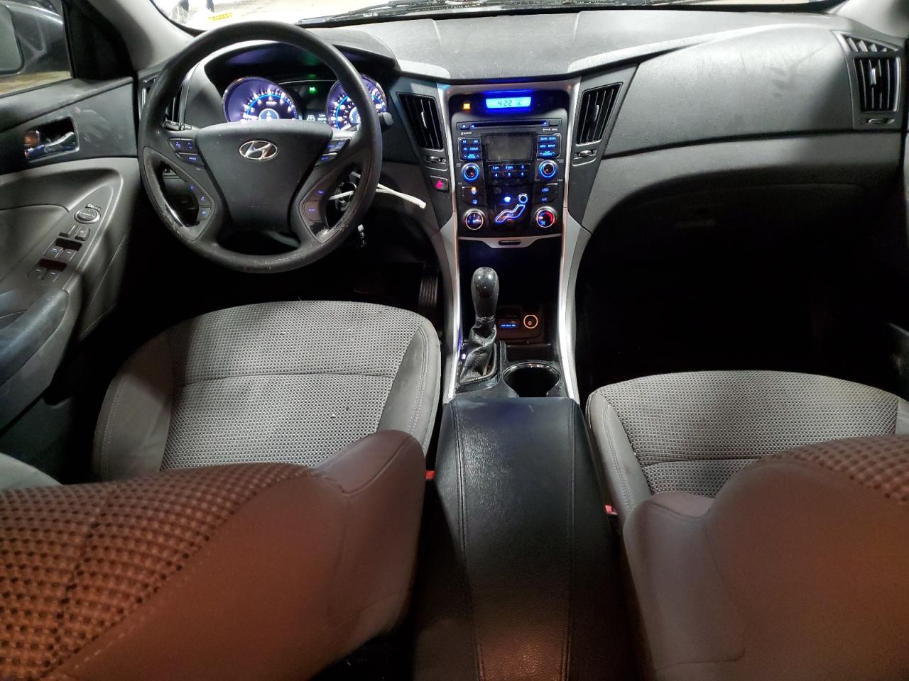 2011 Hyundai Sonata - Image 8